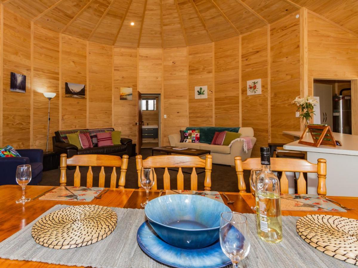 The Snowglobe - Ohakune Modern Yurt Style Chalet Ngoại thất bức ảnh